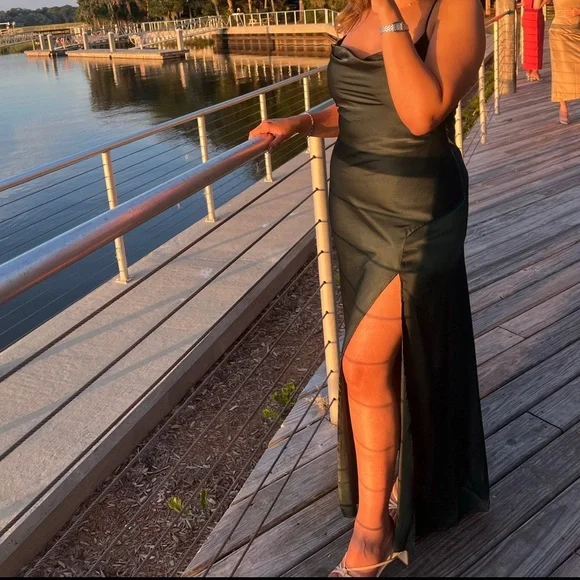Astr | Dresses | Emerald Green Satin Dress | Poshmark